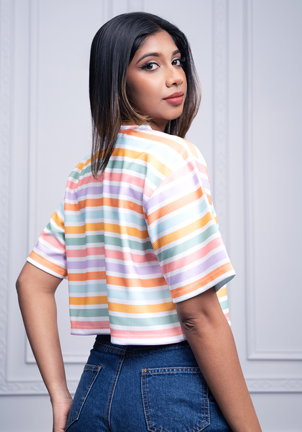 MULTI COLOR CROP T SHIRT